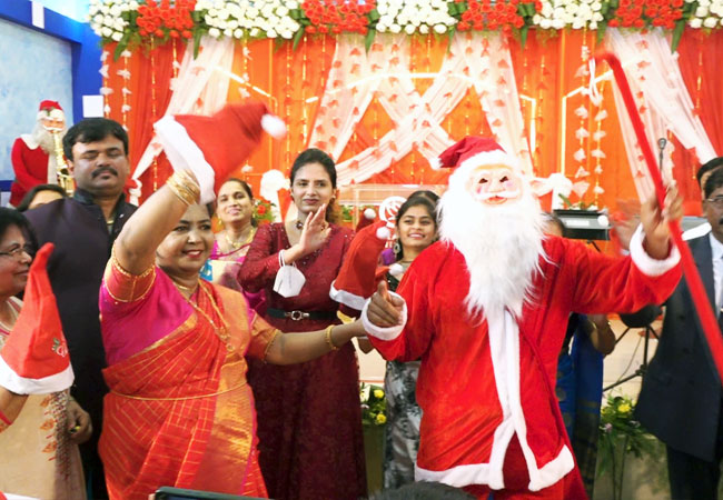 Grace Ministry Celebrates Christmas 2022 with grandeur at Prayer Centre in Valachil, Mangalore on Dec 16, Friday 2020. People from different parts of Karnataka joined the Christmas prayer service in thanking Lord Jesus Christ.